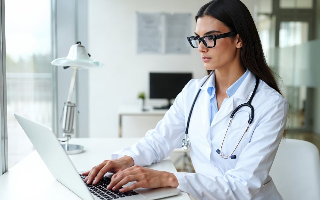 Contratar web médica Bogotá: la clave para destacar en el sector salud